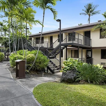 Country Club Villas 303